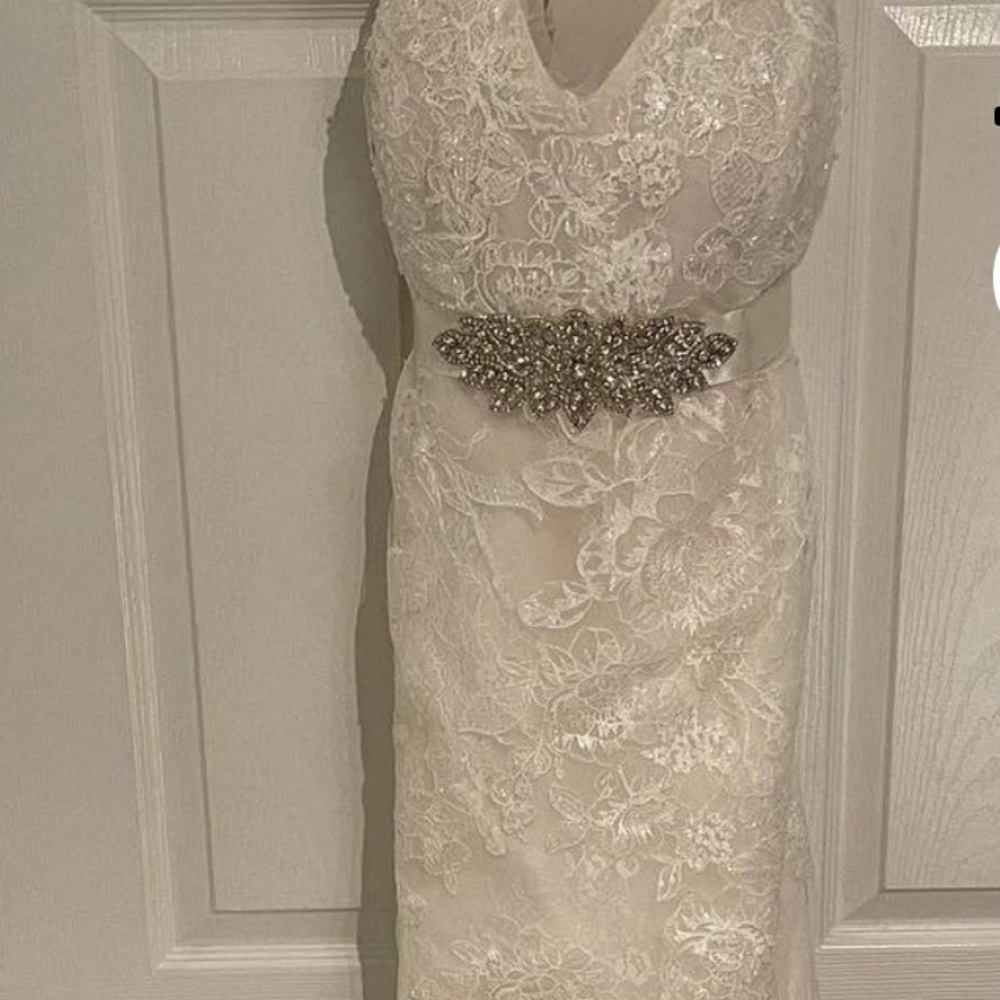 Elegant ivory Lace Wedding Dress with Embellished Belt